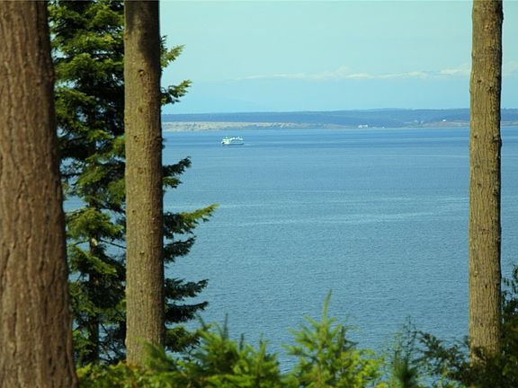 4th image of 21 Seaview Ct #4010
