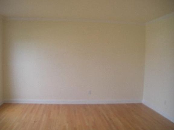 3rd image of 200 Sammons Pond Dr