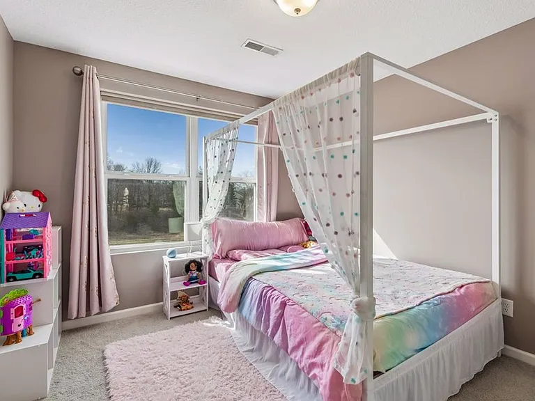 573 Satori Way — Photo 18