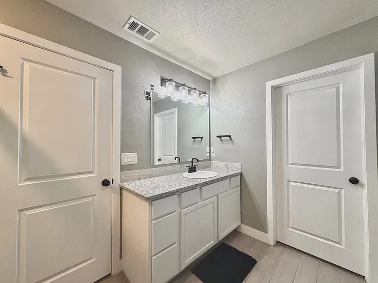 2409 Ranch Ave — Photo 11