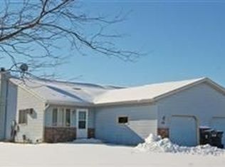 1711 Delaware St, Sun Prairie, WI 53590