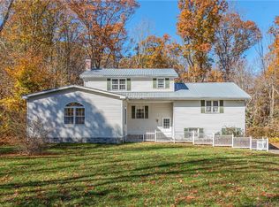 29 Fellen Rd, Mansfield, CT 06268