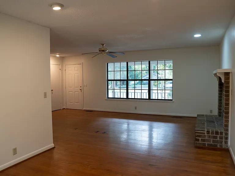2504 Hermitage Rd — Photo 10