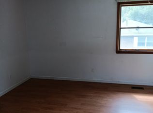 44 Nesbitt Rd, Clearfield, KY 40313
