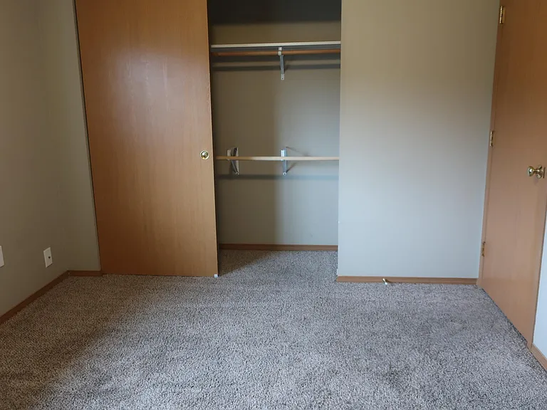 2514 Aviation Dr — Photo 11