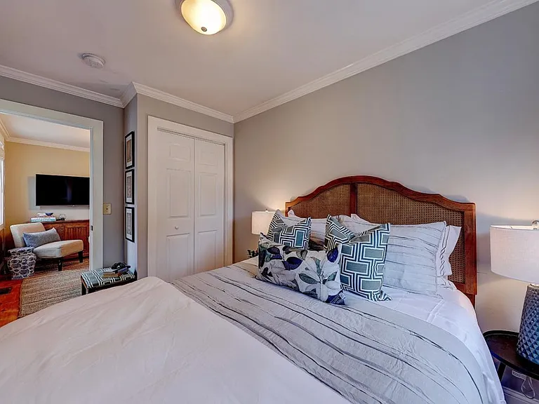 39 Kingston Ave #A — Photo 11