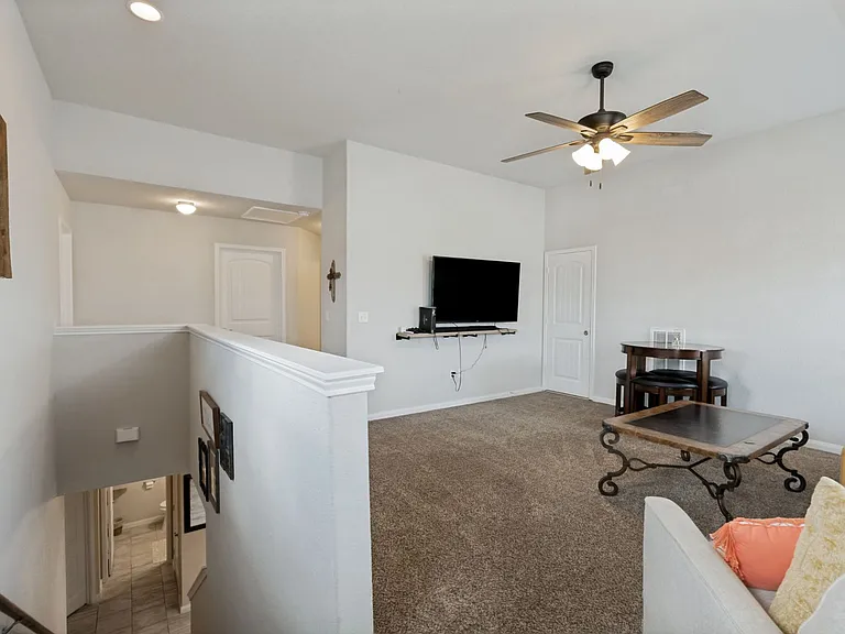 6719 Hibiscus Fls — Photo 14