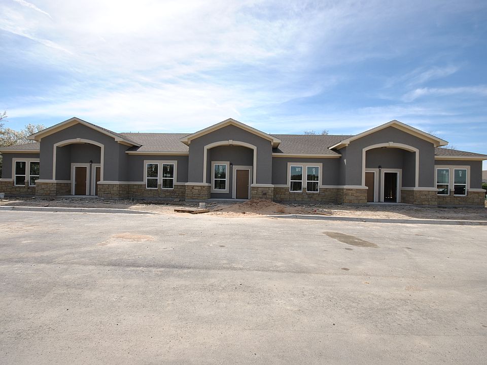 2nd image of 2301 Bagdad Rd #403