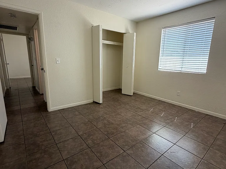 1420 E Brown St #B — Photo 15