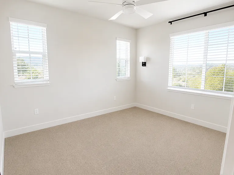129 Laurel Knoll Dr — Photo 13