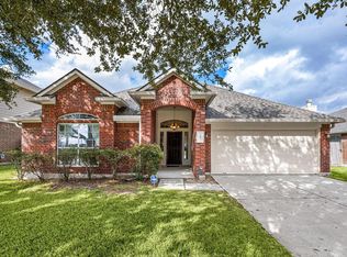 3012 Kings Isle Ln, Dickinson, TX 77539