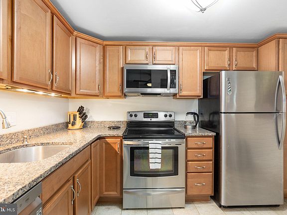 5th image of 6300 Stevenson Ave APT 424