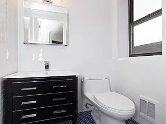 5th image of 128 2nd Ave APT A3