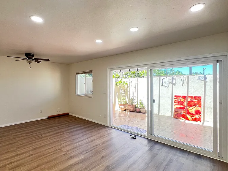 12206 Rancho Bernardo Rd #B — Photo 4