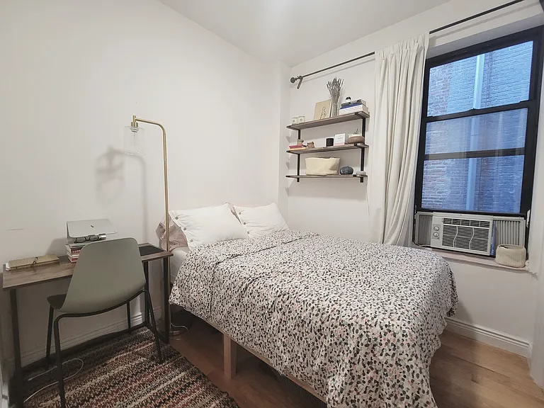 242 W 109th St #1C — Photo 6