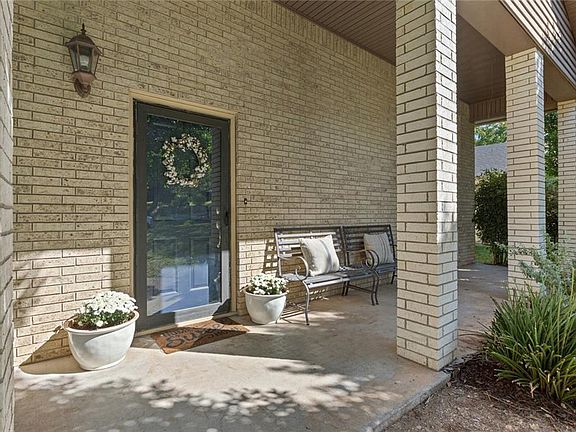 2nd image of 9900 Forest View Dr