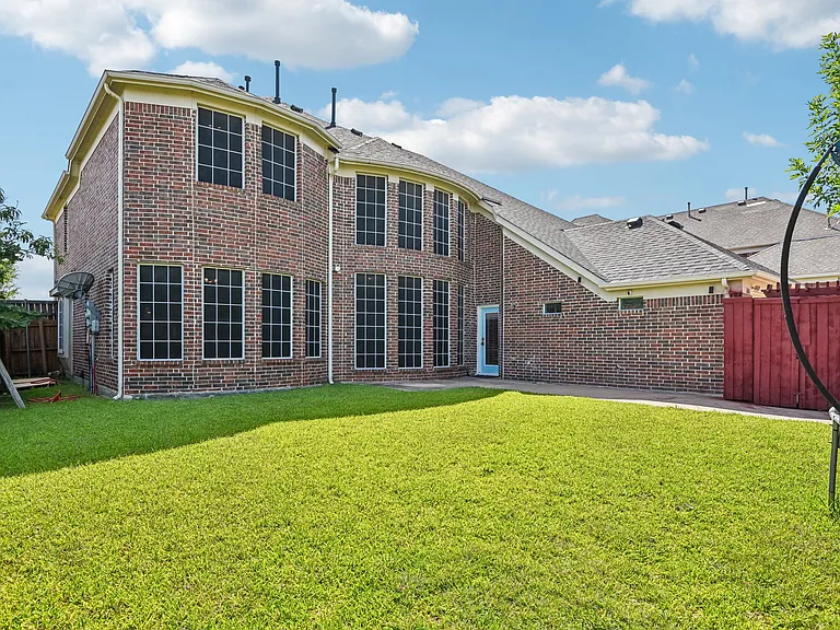 6006 Shadywood Ln — Photo 43