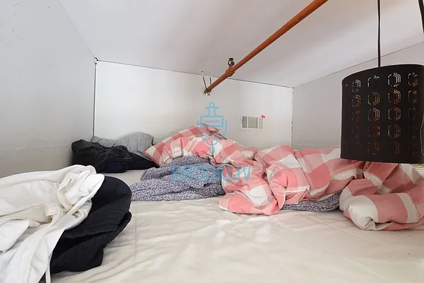 Rented by null | media 23