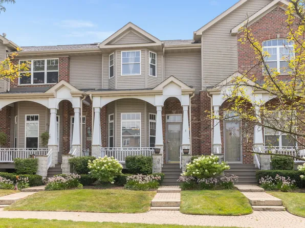 6045 River Bend Dr, Lisle, IL 60532