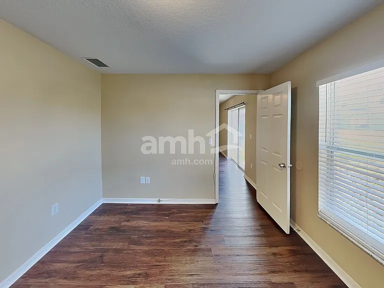 12042 Butler Woods Cir — Photo 18