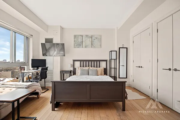 Rented by Cooper & Cooper Real Estate | media 2