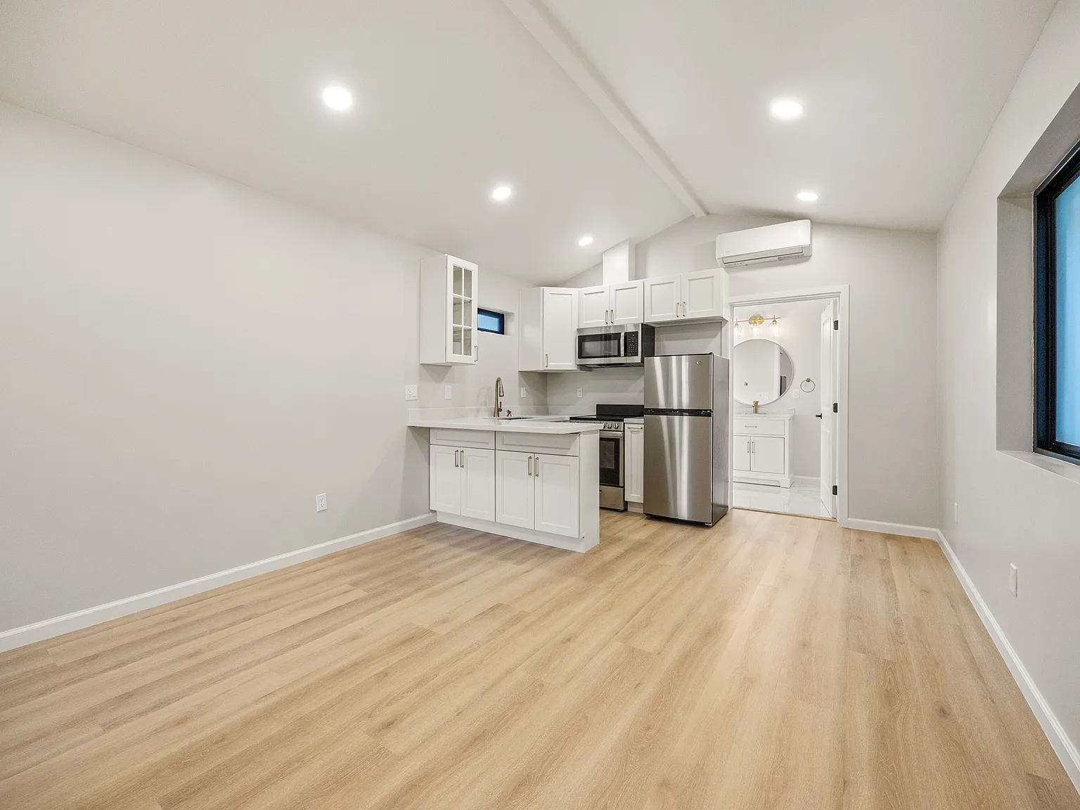 237 Briar Dr — Photo 4