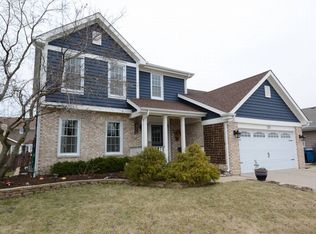 220 Biscayne Ct, Bloomingdale, IL