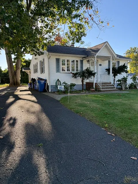 2 bed, 1.5 bath, $3,000 — Photo 2