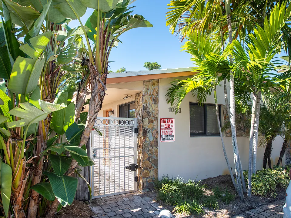 1023 NW 1st Ave #3