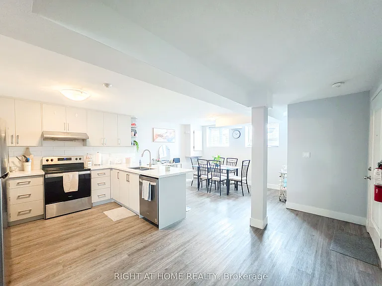 218 Celina St #LOWER — Photo 19