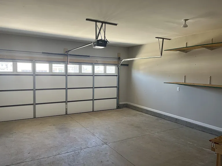 1055 Amber Hills Dr — Photo 7
