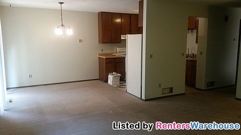 3rd image of 436 Arion St E
