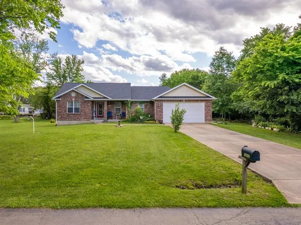 1312 Radcliff Dr, Festus, MO 63028