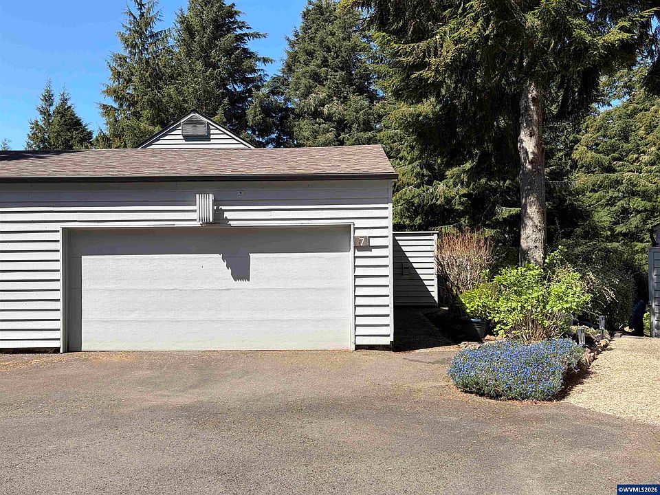 1st image of 600 Island Dr #7