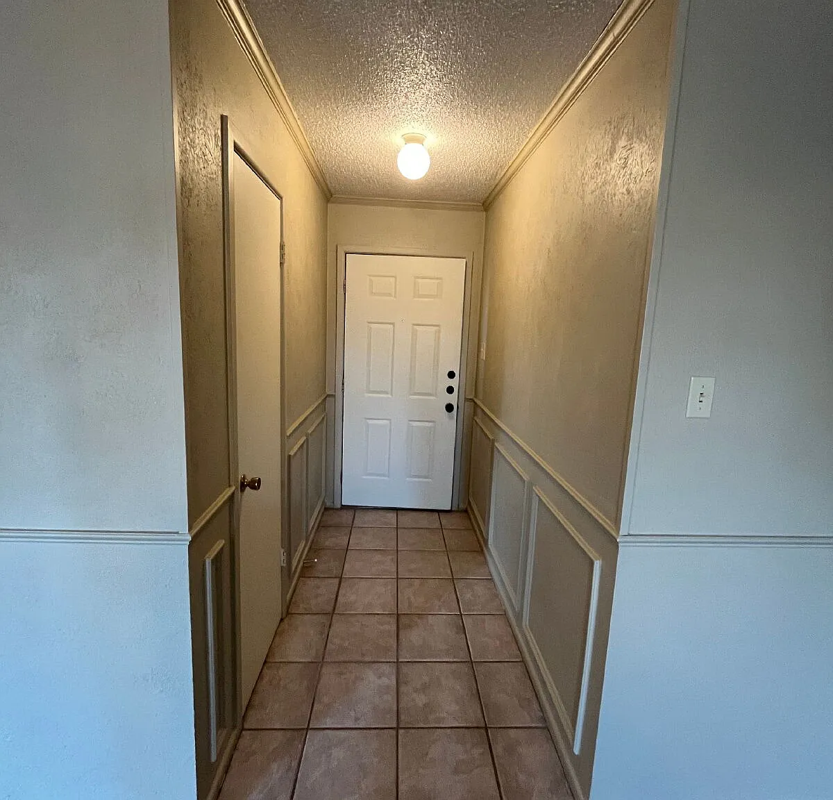 3 bed, 2.0 bath, 1289 sqft, $1,250 — Photo 4