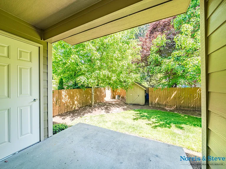 5513-5517 NE 66th Ave — Photo 15