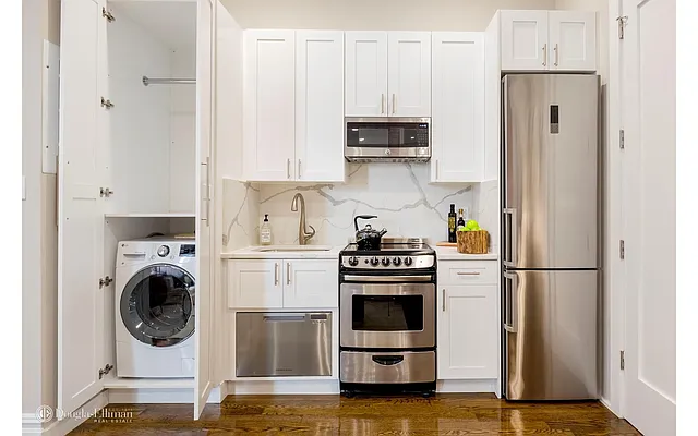 Rented by Douglas Elliman | media 26