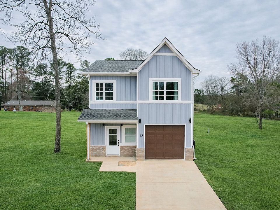 1st image of 17 Deer Park Dr