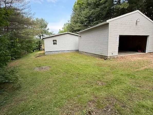 200 Case St, Newcomerstown, OH 43832