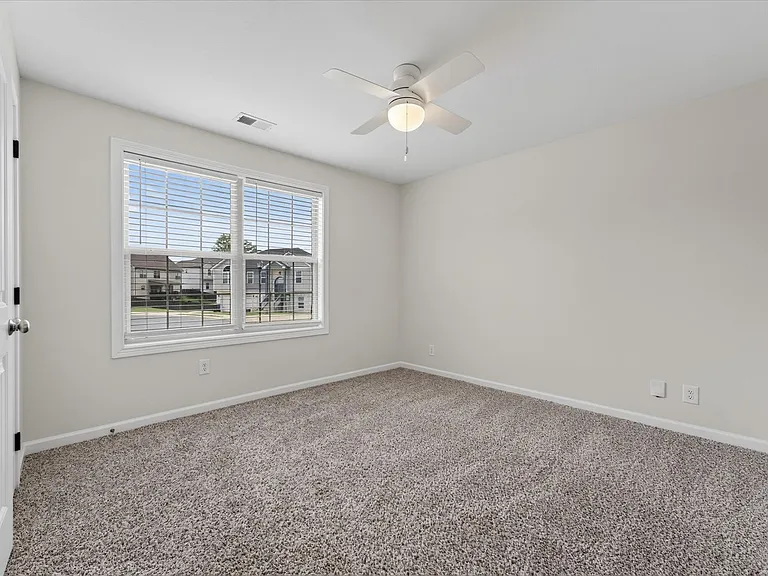 513 Wingfield Ct — Photo 30