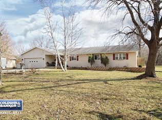 6265 Peart Rd, Morris, IL 60450