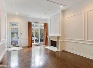 48 E Elm St #1, Chicago, IL 60611