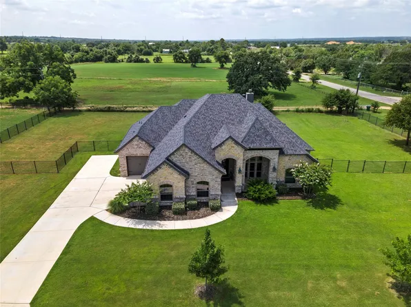 1407 Isabella Ct, Aurora, TX 76078