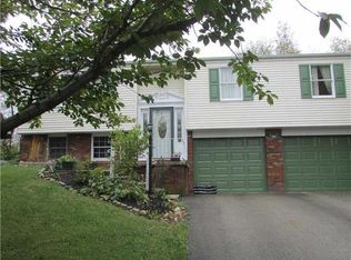 3040 Dividend Dr, Washington, PA