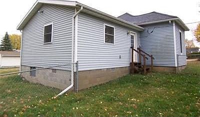 3rd image of 304 Tiffin St