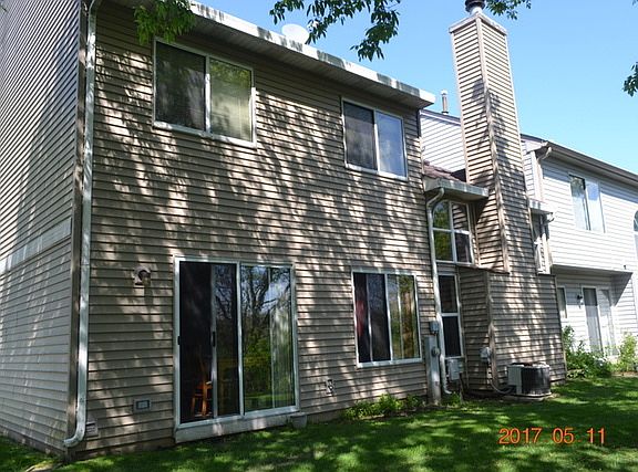 4th image of 4424 Larkspur Ln