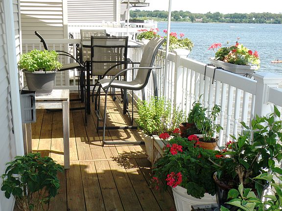 Long view of main deck