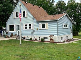 117 2nd Ave, Gary, SD 57237