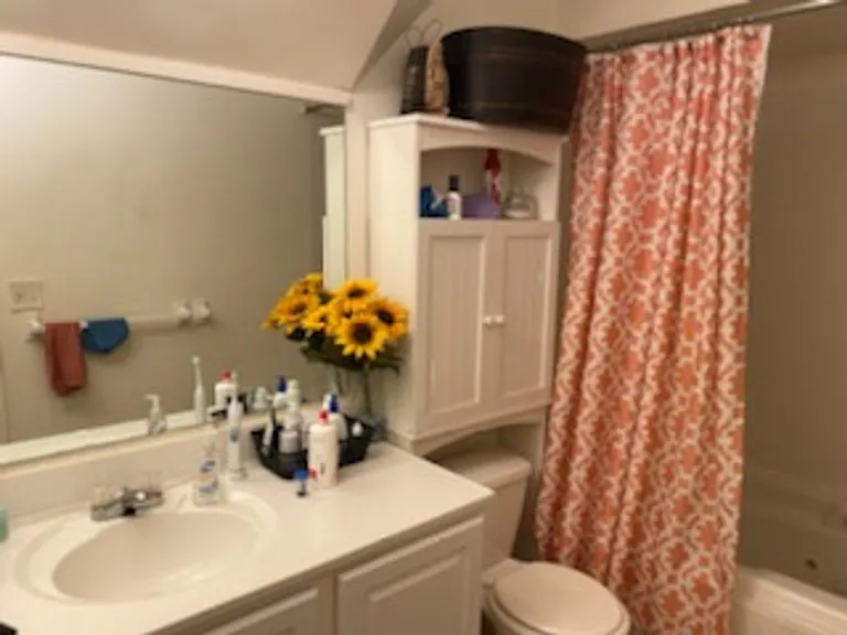 University Park Apartments near Cornell University — Photo 794