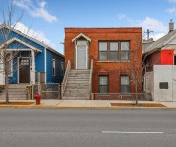 1903 W Fullerton Ave, Chicago, IL, 60614